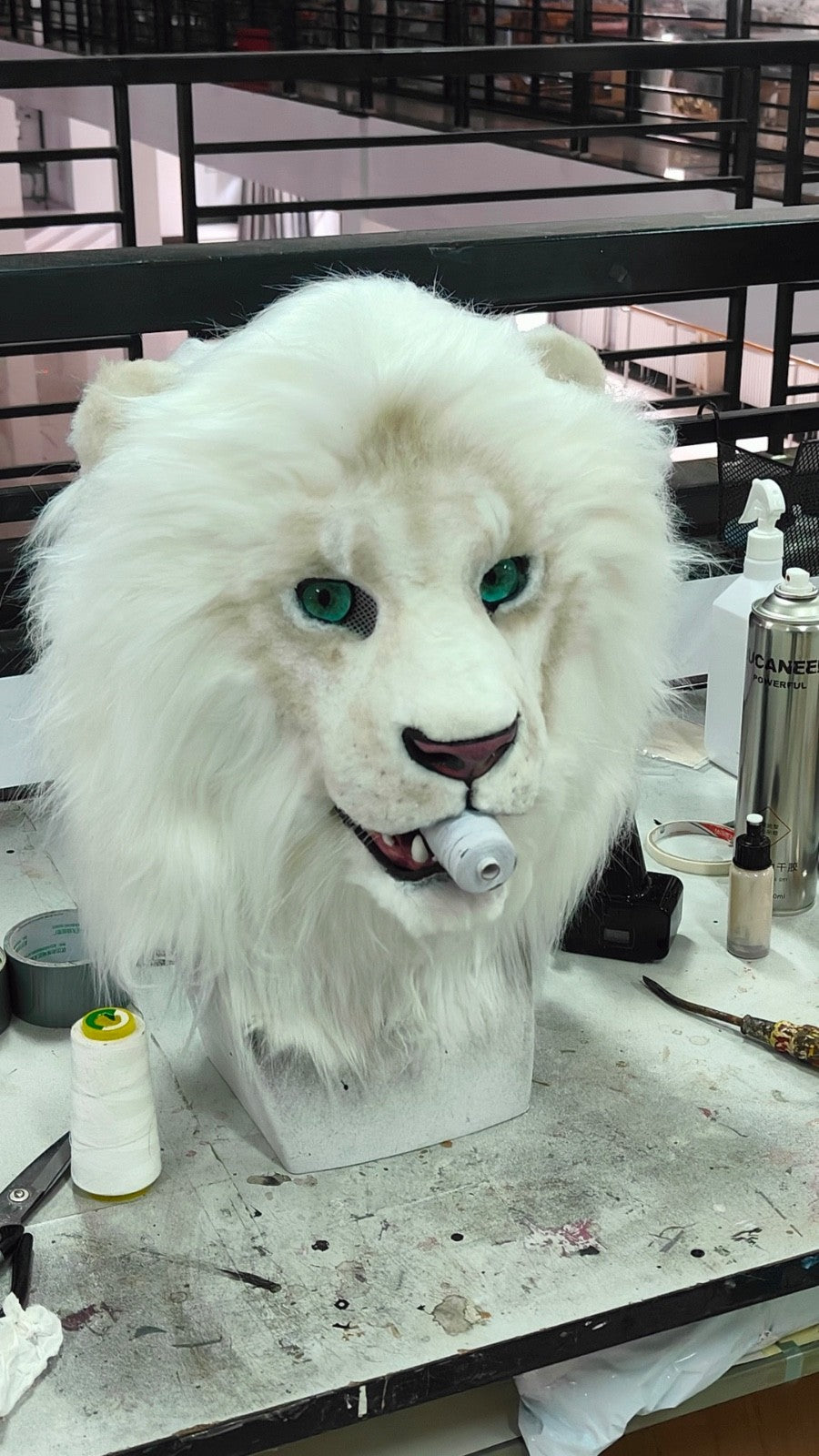 Custom Realistic Moving Jaw White Lion Fursuit Head Kemono