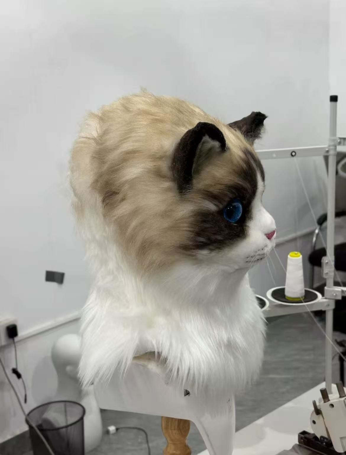 READY TO SHIP Adorable Ragdoll Cat Fursuit Head Moving Jaw Soft Furry Cosplay