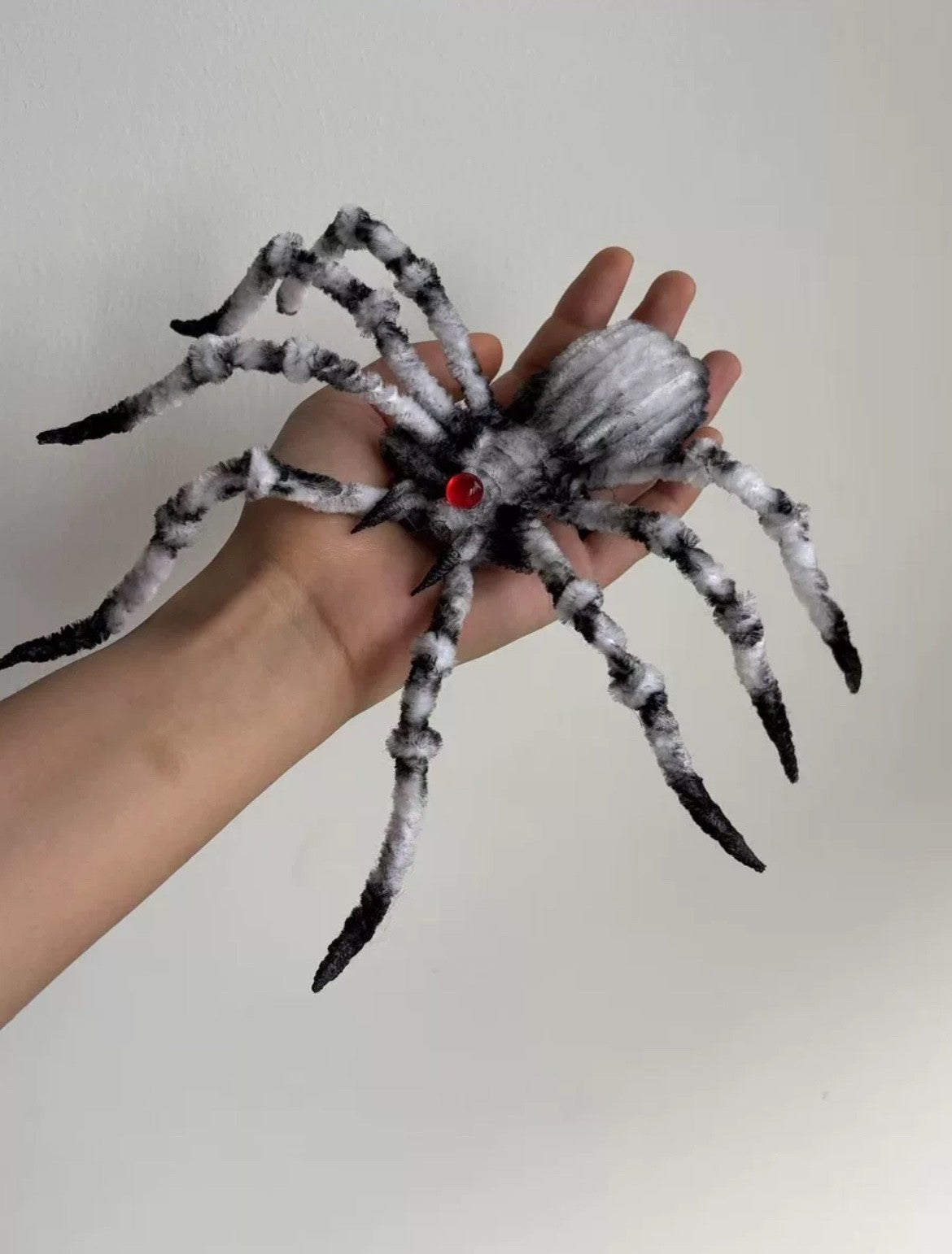 Poseable Dirty Spider Shoulder Pet Pipe Cleaner Cosplay Prop