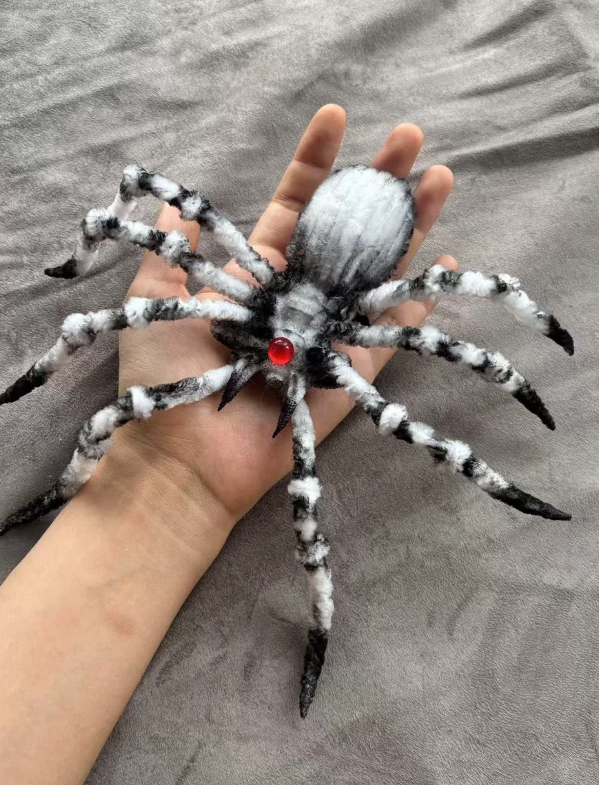 Poseable Dirty Spider Shoulder Pet Pipe Cleaner Cosplay Prop