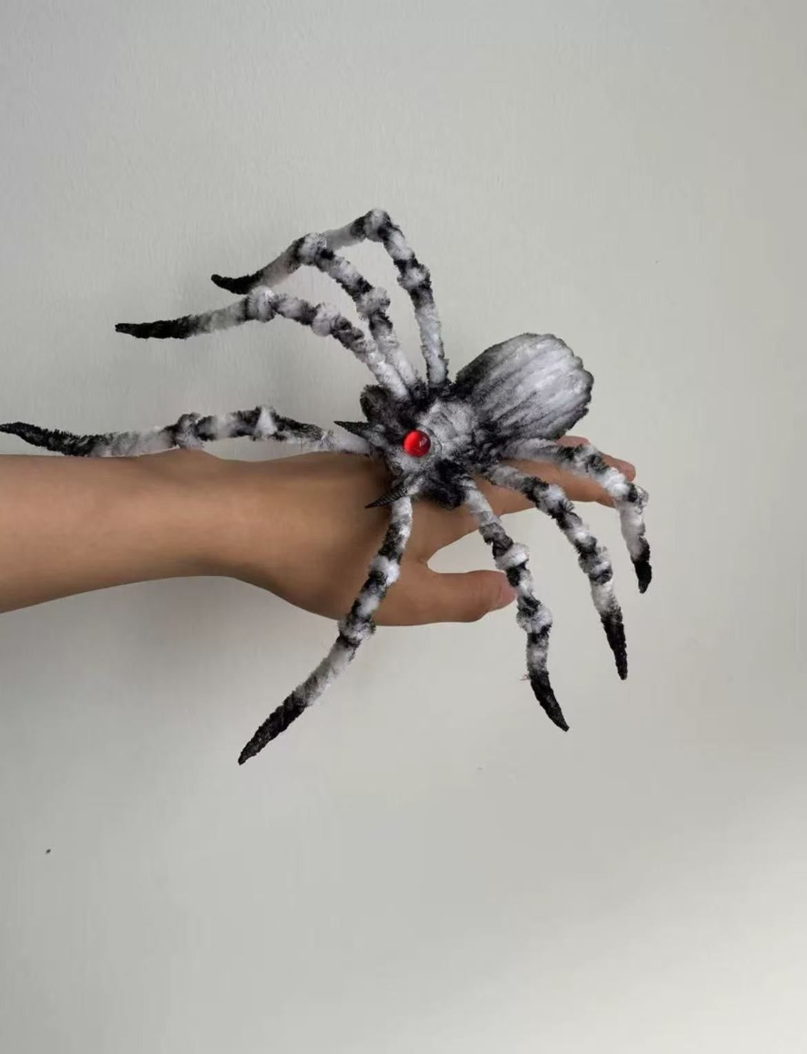 Poseable Dirty Spider Shoulder Pet Pipe Cleaner Cosplay Prop